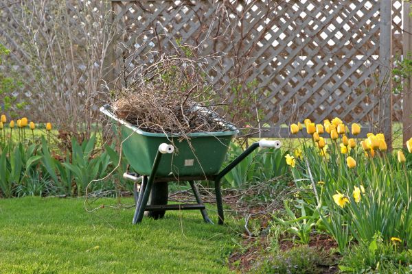 Flower Bed Cleanup Service in Bend