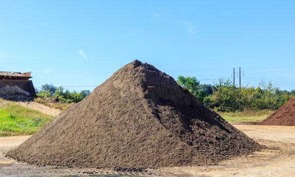 Black Dirt Delivery in Bend