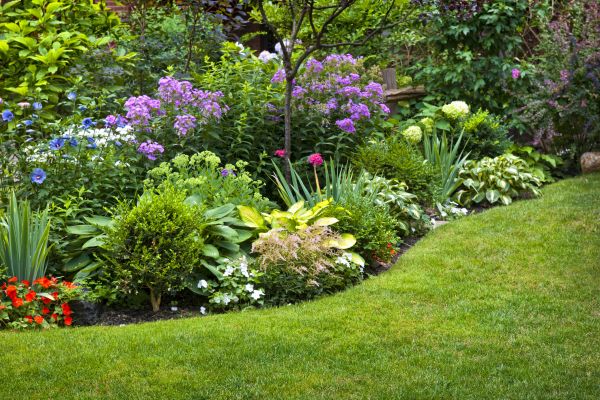Flower Bed Service in Bend