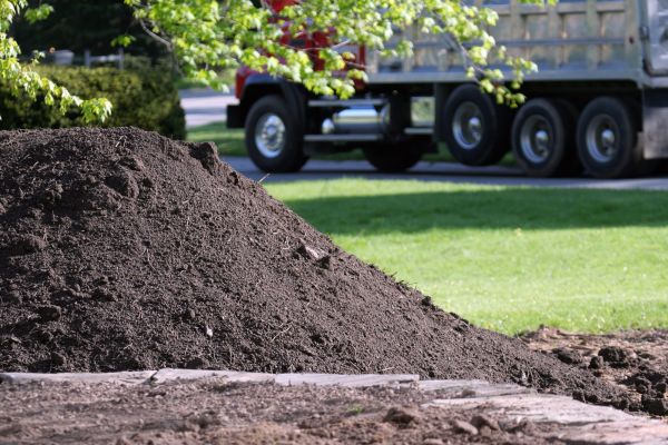 Yard Dirt Delivery in Bend
