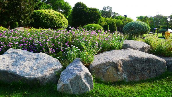 Boulder Landscaping in Bend