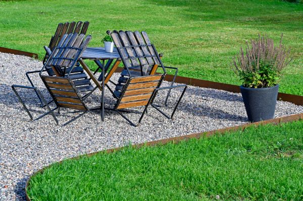 Metal Edging Installation in Bend