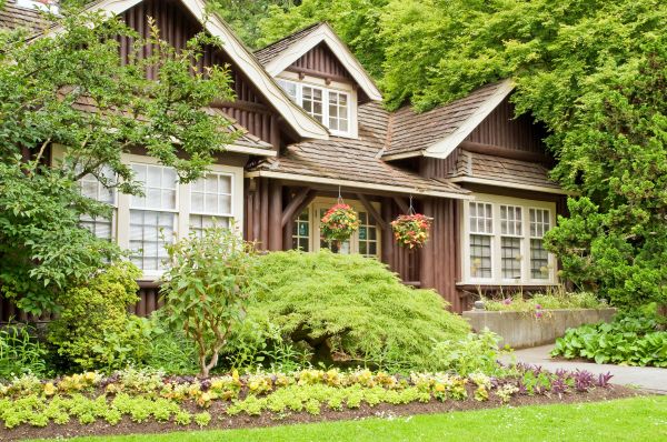 Log Home Landscaping in Bend